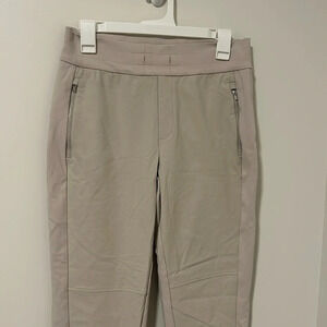 Athleta Headlands Hybrid Trek Jogger Pant Travel Hiking Athletic Size 6